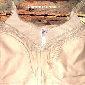 Comfort choice tan front hook bra Nwot